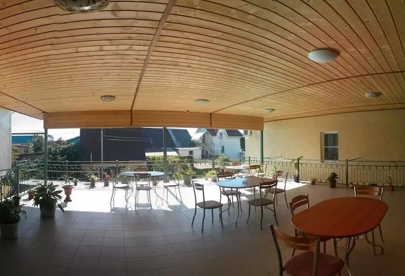 Majatalo Olympia Adler Guest House