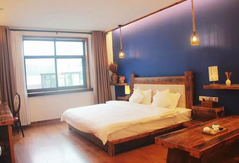 Majatalo 张家界天门山伴田居民宿