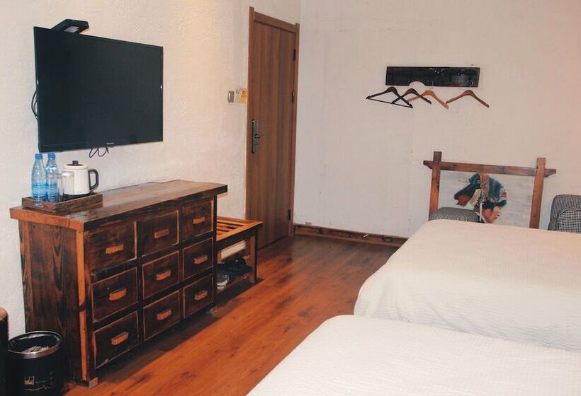 Pension 张家界天门山伴田居民宿