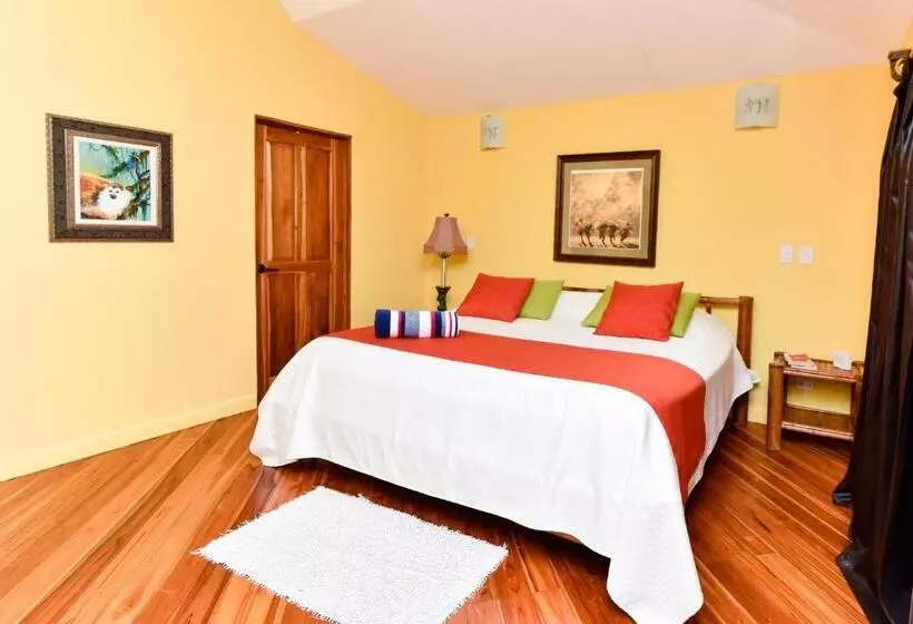 Casa Monos Locos   Portasol Vacation Rentals