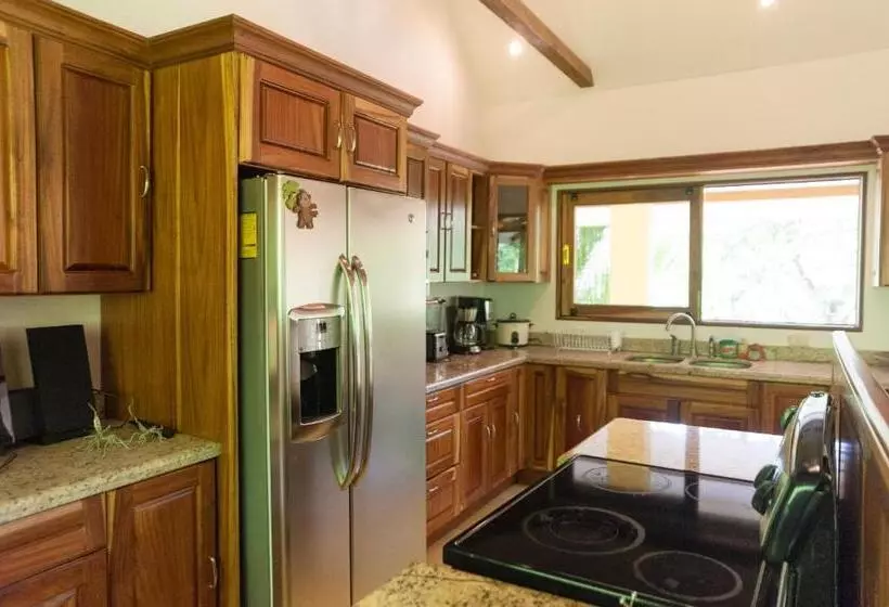 Casa Monos Locos   Portasol Vacation Rentals