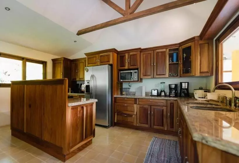 Casa Monos Locos   Portasol Vacation Rentals