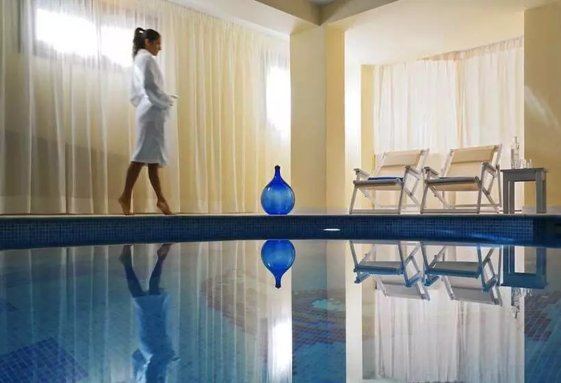 Hotelli Ellinon Thea Arachova