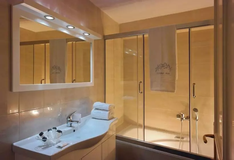 Hotelli Ellinon Thea Arachova