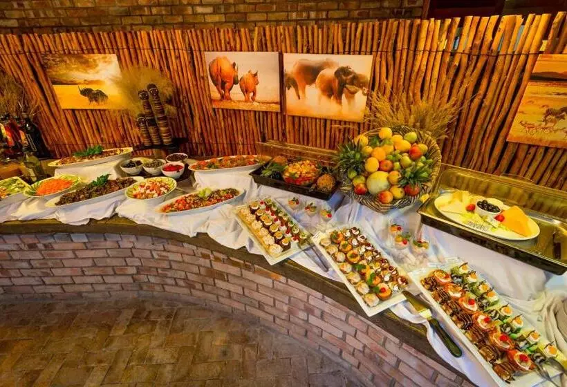 هتل Etosha Village