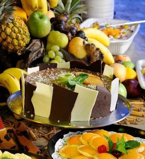 هتل Etosha Village