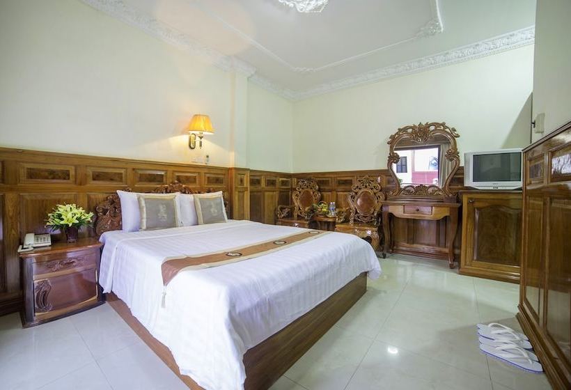 هتل International