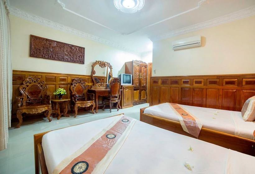 هتل International