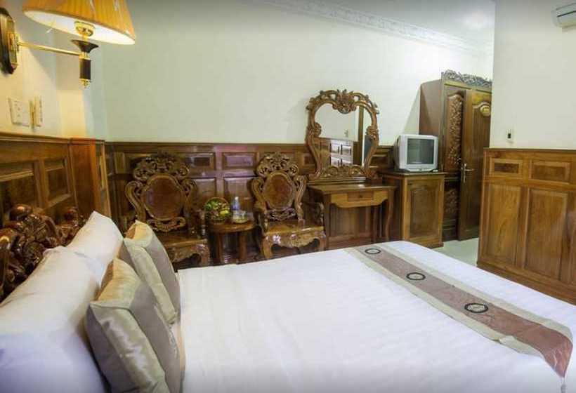 هتل International