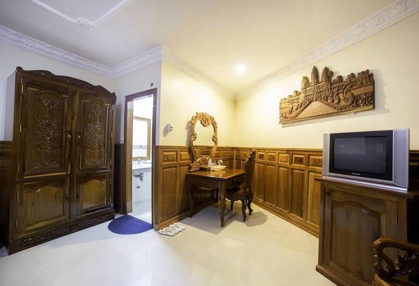 هتل International