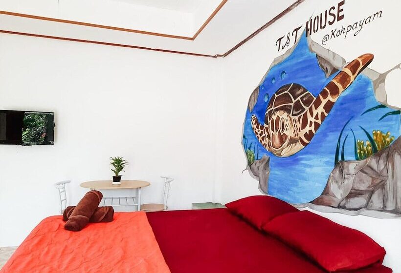 Hotell T And T House