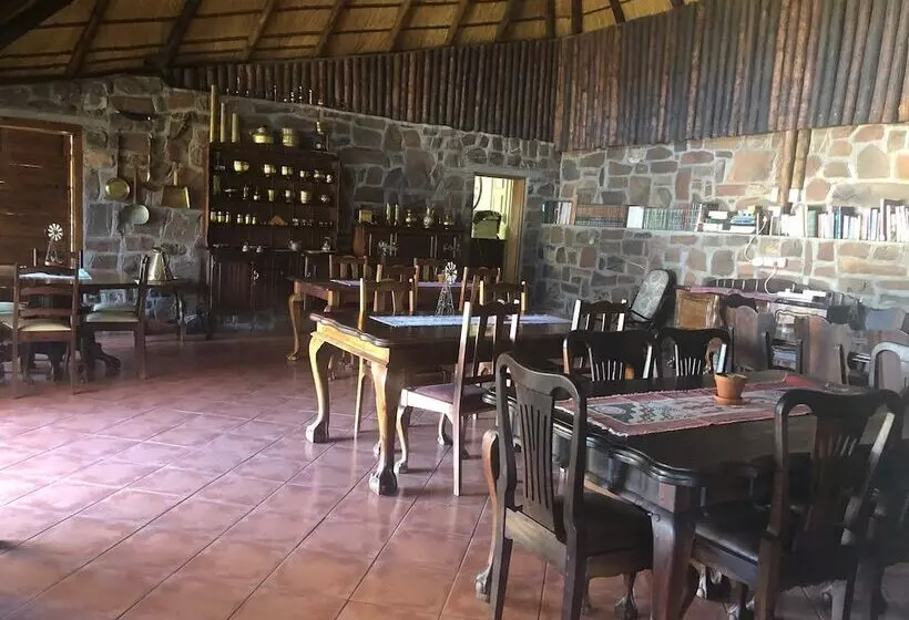 هتل Tsauchab River Lodge