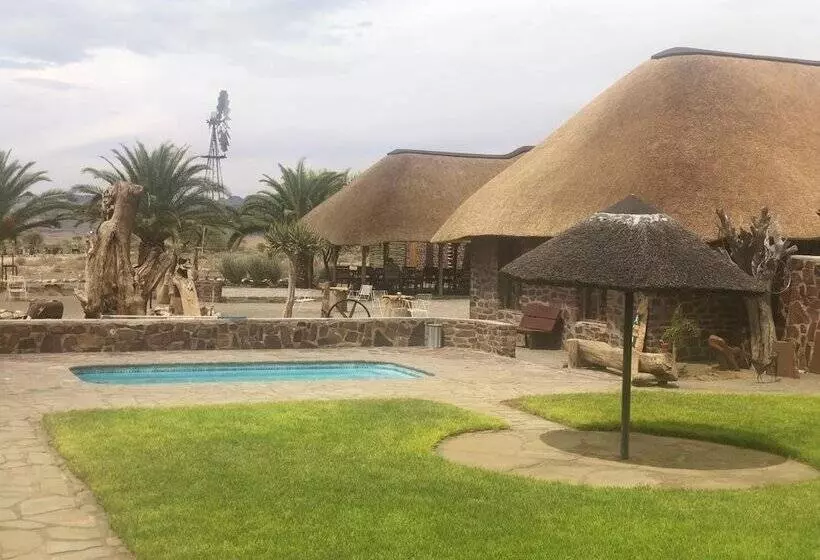 هتل Tsauchab River Lodge