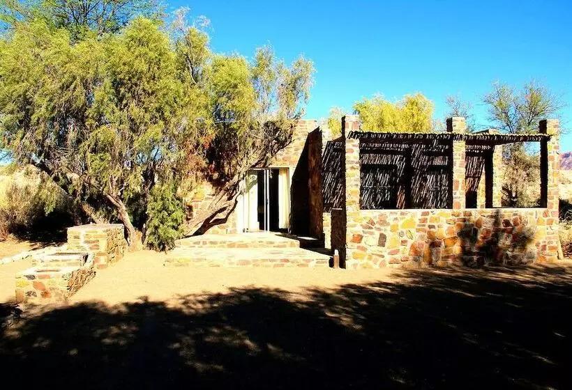 هتل Tsauchab River Lodge