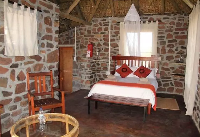 هتل Tsauchab River Lodge