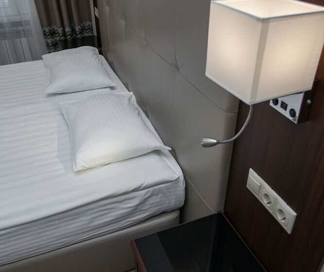 ホテル U Zolotykh Vorot