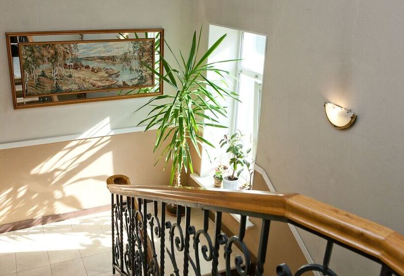 ホテル U Zolotykh Vorot