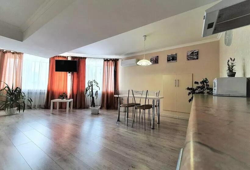 Megapolis Apartments On Bolshaya Manezhnaya Street 13v