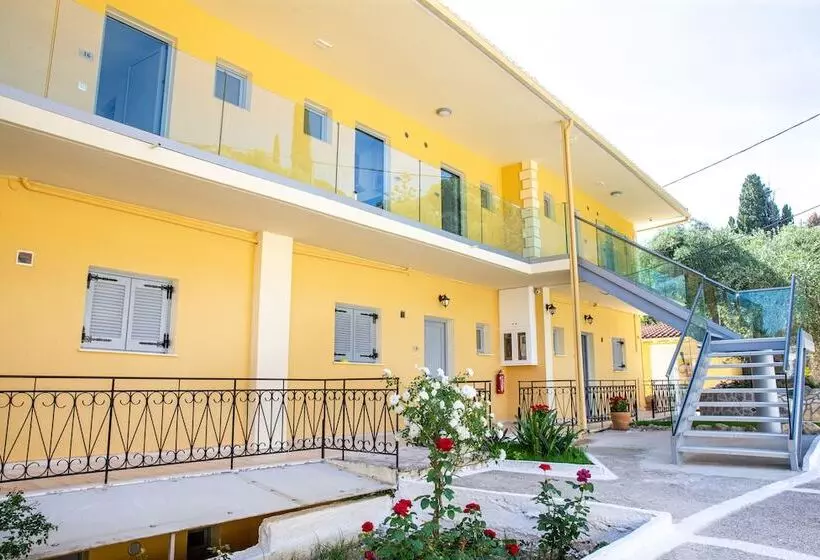 Passas Mare Apartments & Studios