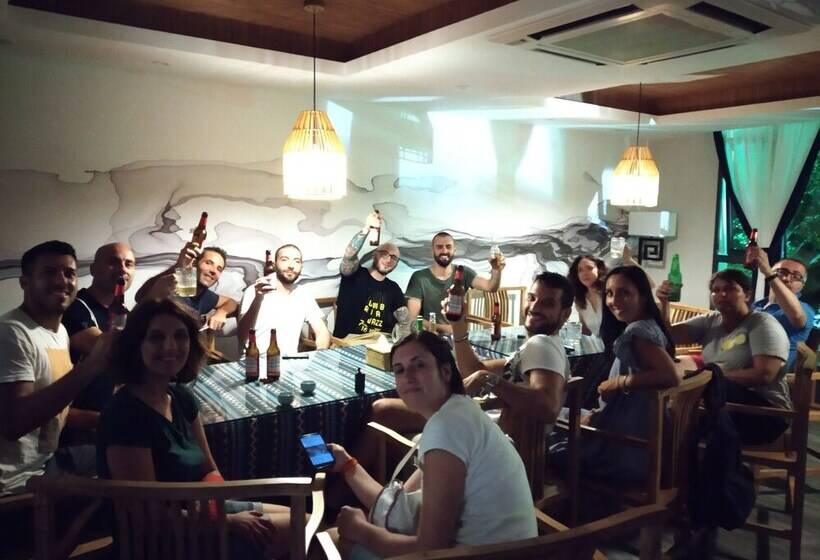 Pansiyon Riverside Inn Guilin Central