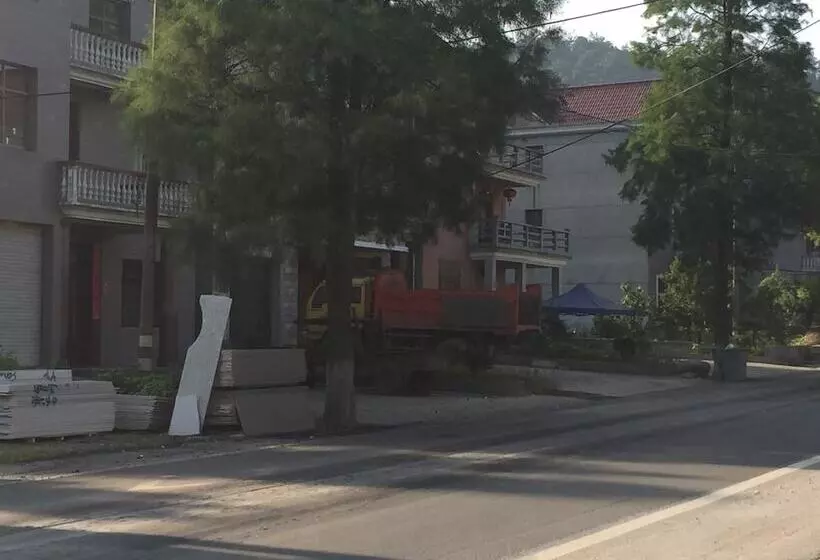 Retkeilymaja Tian Tian Jiu Dian