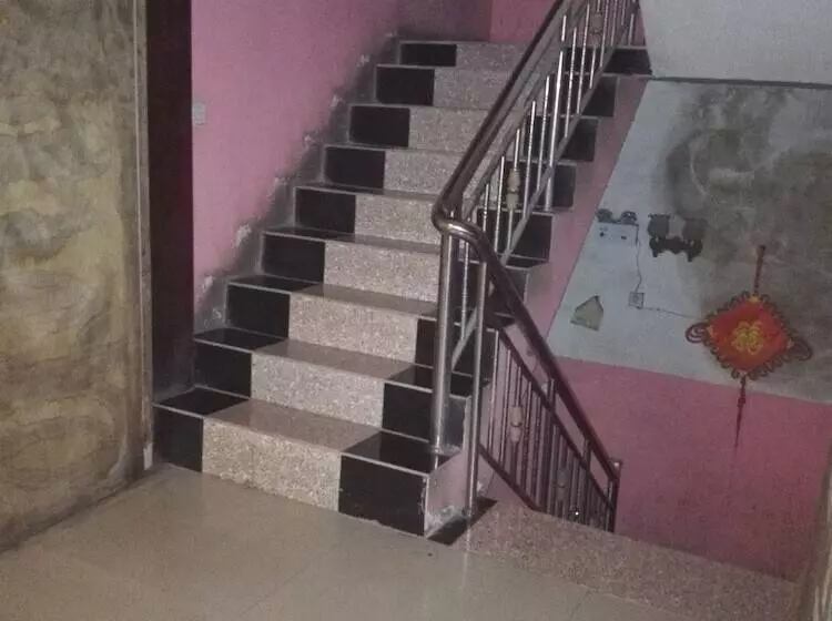 Retkeilymaja Tian Tian Jiu Dian