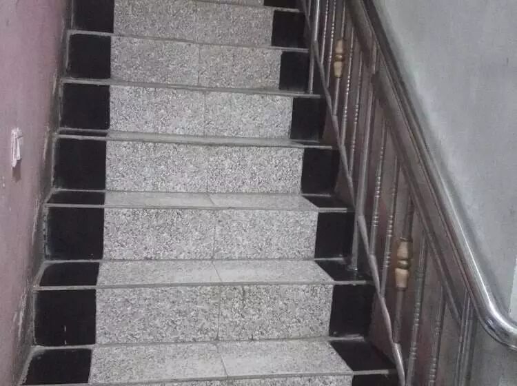 Retkeilymaja Tian Tian Jiu Dian