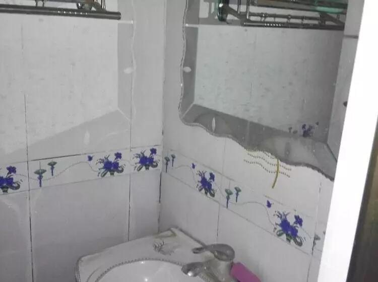 Retkeilymaja Tian Tian Jiu Dian