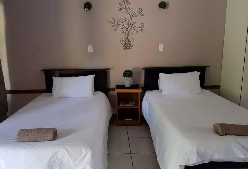 Baobab Chalets