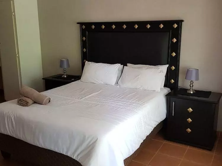 Baobab Chalets