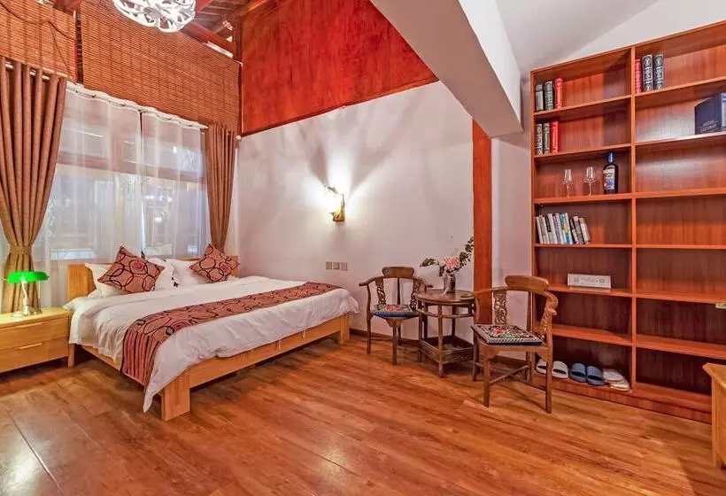 Dali Book Inn