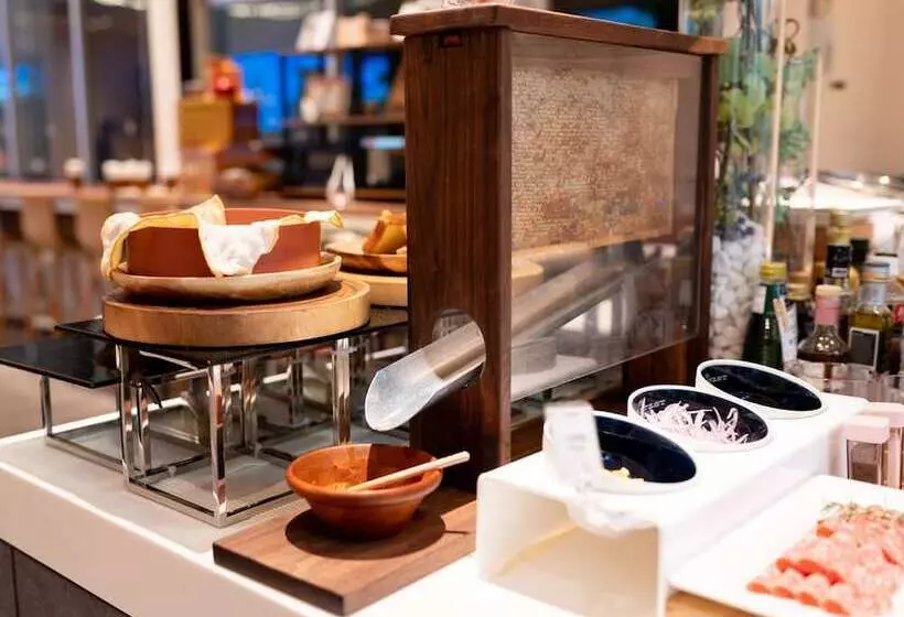 The Breakfast Hotel Marche Ishigaki Island