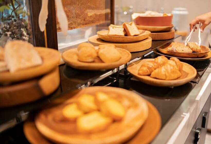 The Breakfast Hotel Marche Ishigaki Island