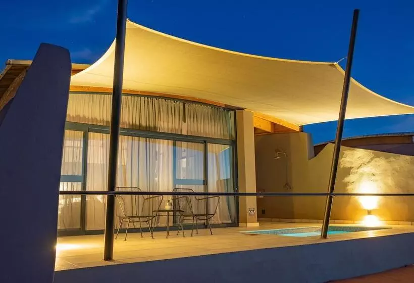 هتل The Desert Grace