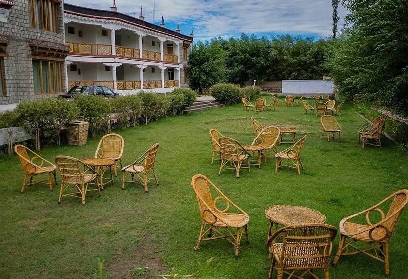 هتل The Nature Residency A Riverside Resort In Leh