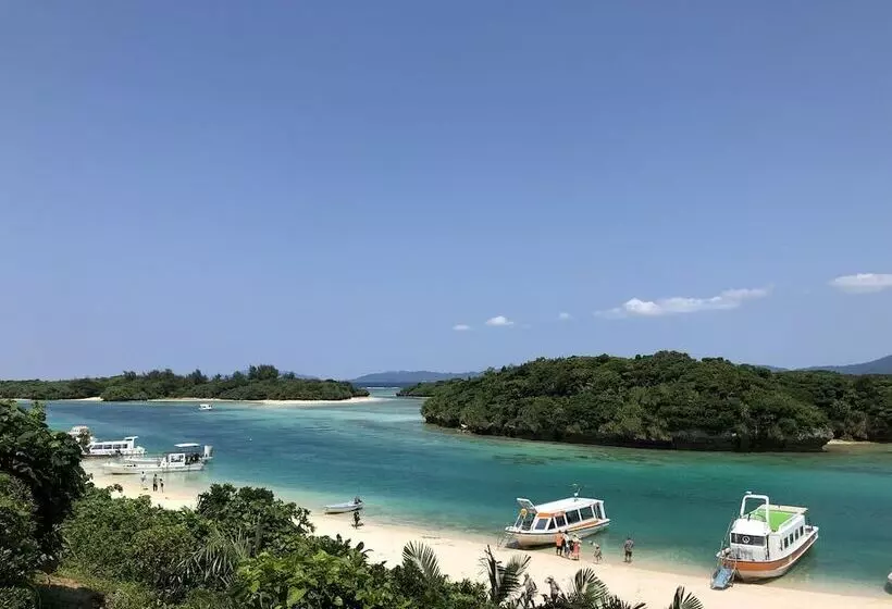Majatalo Pine Shima Resort Coral Fish