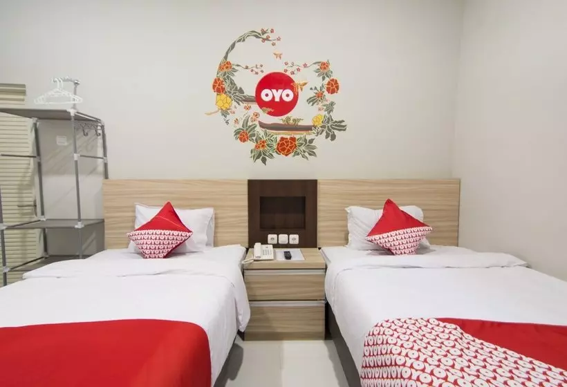 ユースホステル Oyo 114 Plemburan Residence