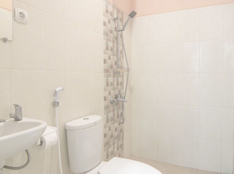 הוסטל Oyo 114 Plemburan Residence