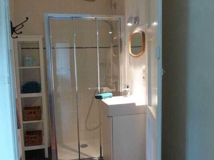 تختخواب و صبحانه La Maison Du Cremant