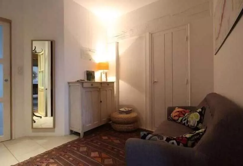 تختخواب و صبحانه La Maison Du Cremant