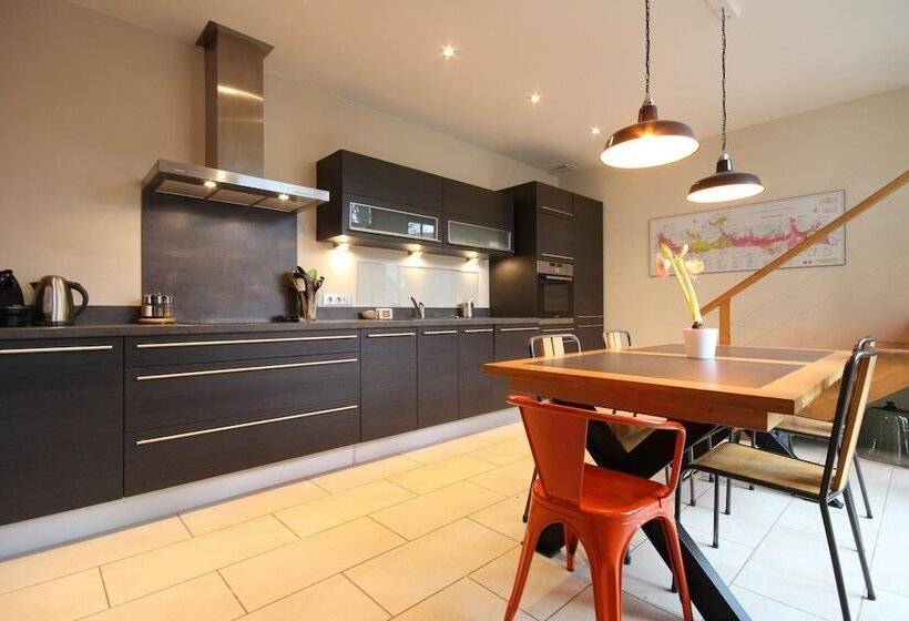 تختخواب و صبحانه La Maison Du Cremant