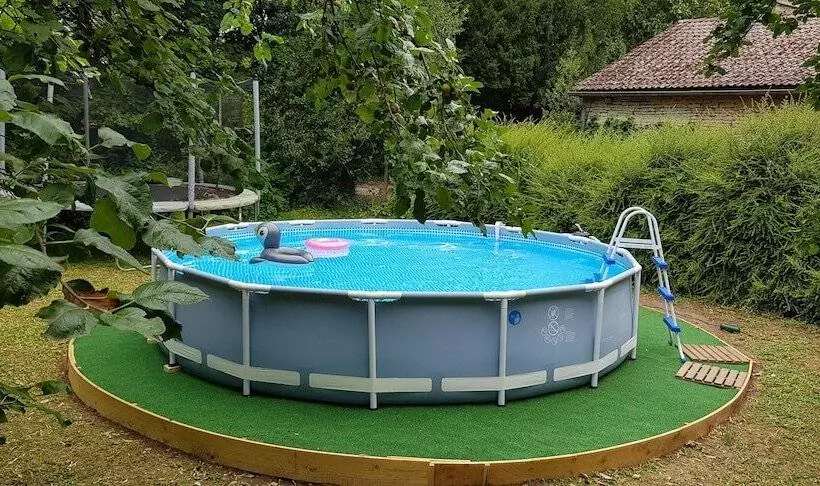 تختخواب و صبحانه La Maison Du Cremant