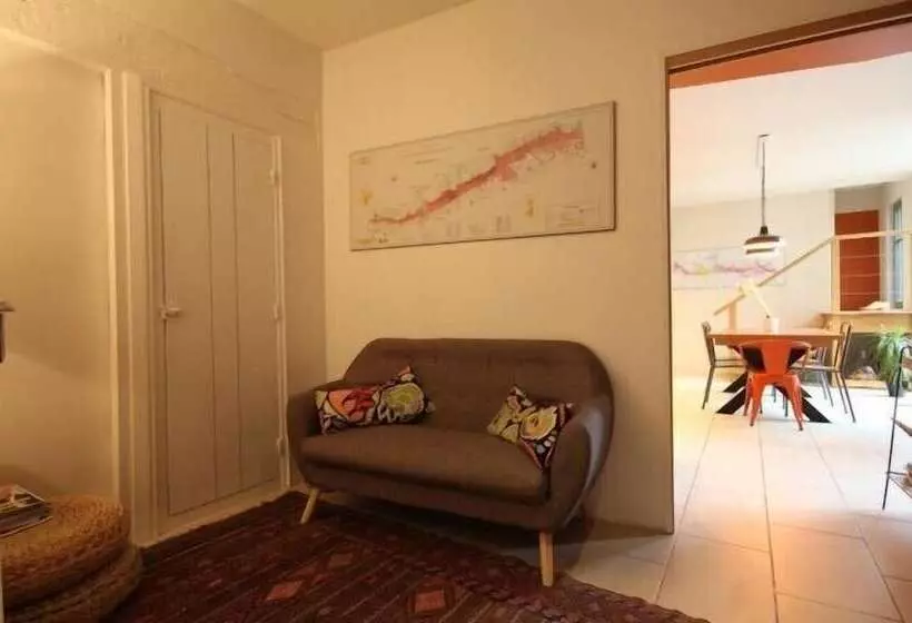 تختخواب و صبحانه La Maison Du Cremant