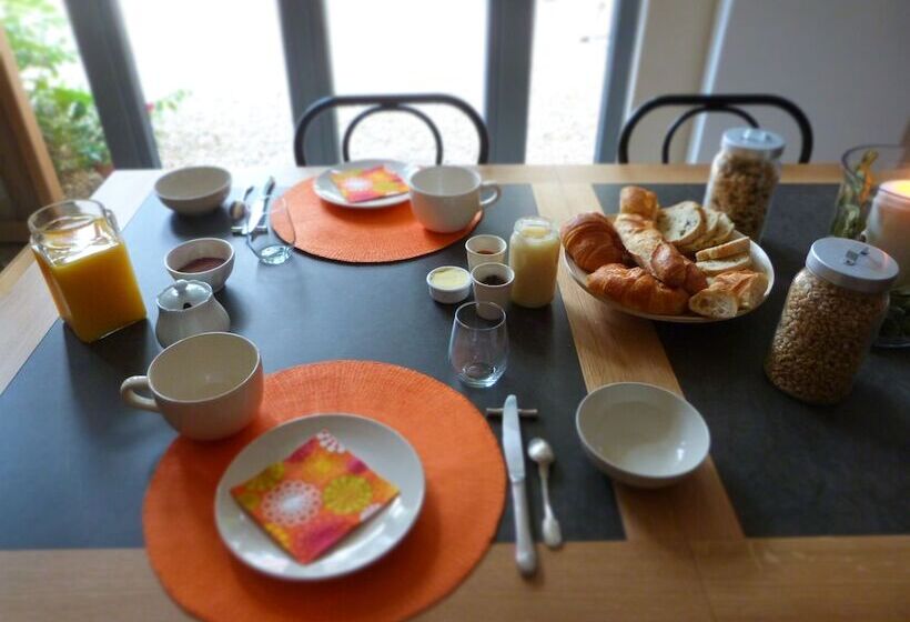 تختخواب و صبحانه La Maison Du Cremant