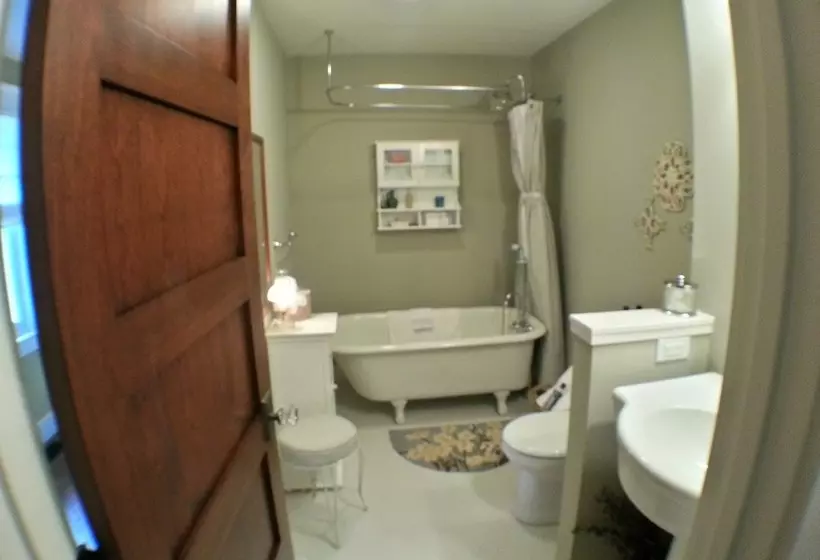 ベッドアンドブレックファースト The Oliver Acreage