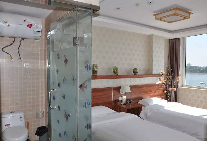 Black Tent Youth Hostel