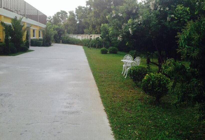 בית מלון כפרי Aoontawan Resort Songkhla