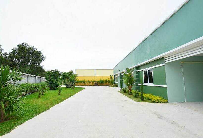 בית מלון כפרי Aoontawan Resort Songkhla