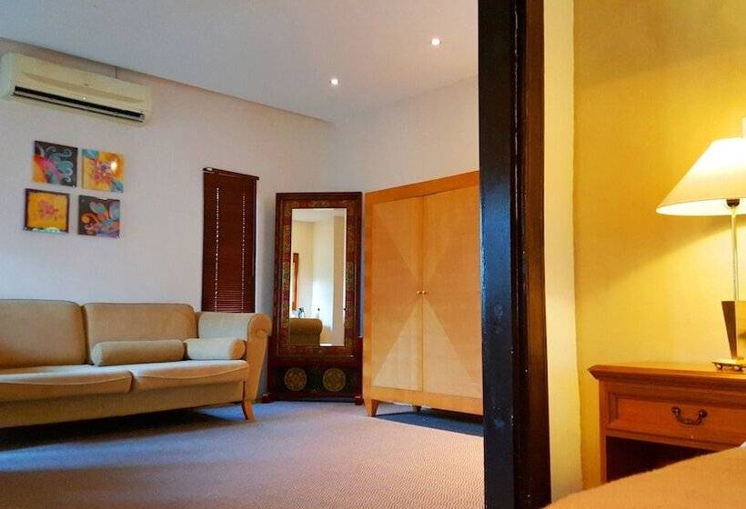 בית מלון כפרי Caravan Serai Exclusive Private Villas & Eco Resort