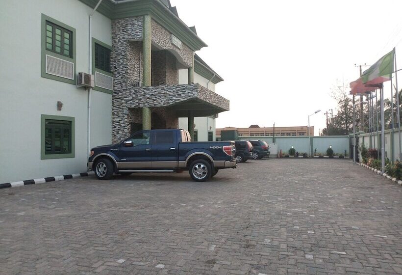 Dionzec Hotel & Suites